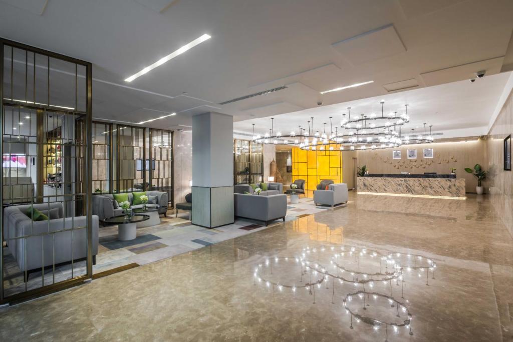Aber Hotel Al Takhassussi - Lobby