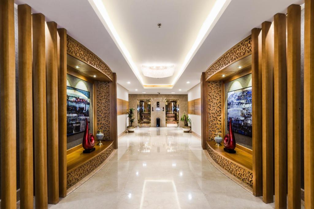 Boudl Al Munsiyah Thumama - Hallway
