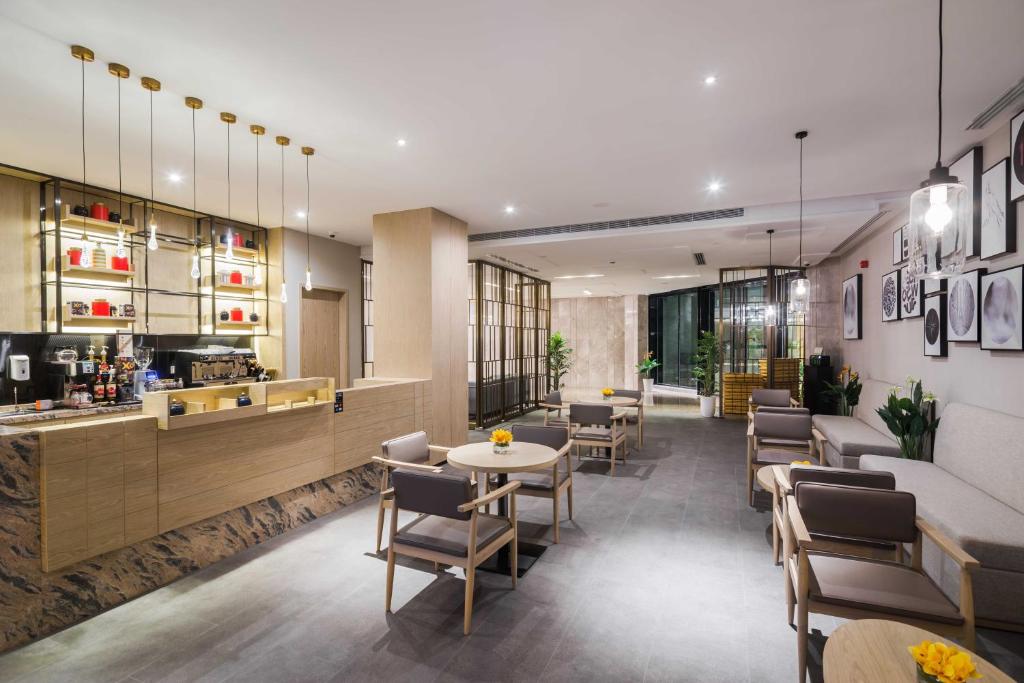 Aber Hotel Al Takhassussi Cafe