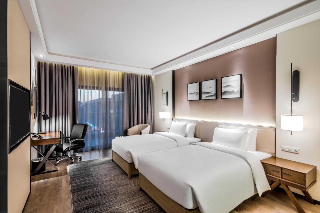 Aber Hotel Al Takhassussi - Twin Bedroom