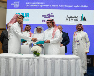 معمار للتطوير والاستثمار و"دور للضيافة" توقعان اتفاقية لتشغيل فندقين في مكة المكرمة