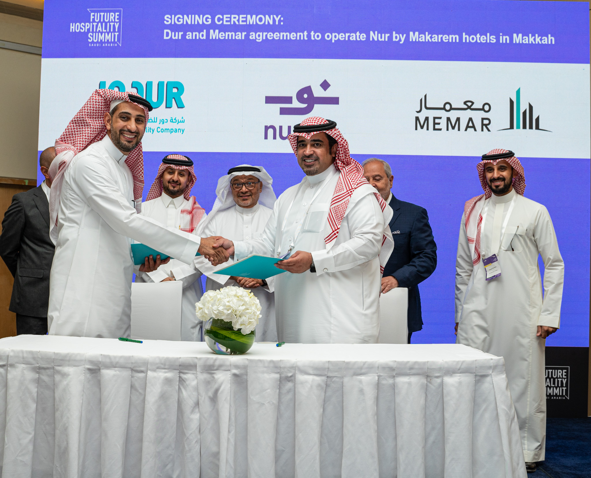 معمار للتطوير والاستثمار و"دور للضيافة" توقعان اتفاقية لتشغيل فندقين في مكة المكرمة